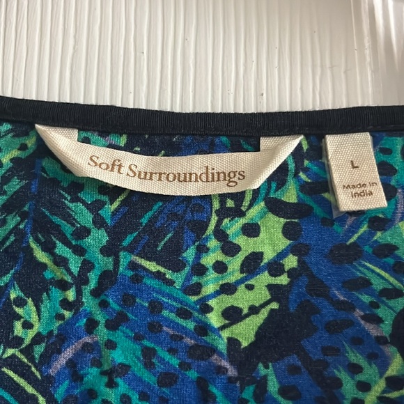 Soft Surrounding Beaded Sequence Blouse Large - Picture 2 of 4